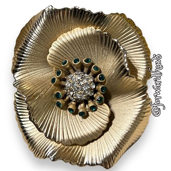 Vintage Gold Tone Metal Floral Brooch with Rhinestone Highlights - Picture 8 of 9